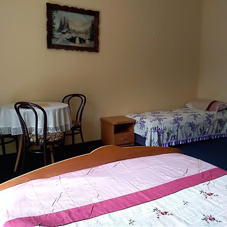 Osrodek Wypoczynkowy Ognisko Hotel กรินีซา ดรอยจ์ ภายนอก รูปภาพ